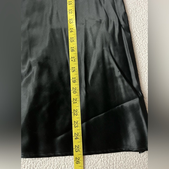 VINTAGE 90S BETSEY JOHNSON BLACK FAUX SILK MIDI SKIRT WOMENS MEDIUM - Picture 5 of 5